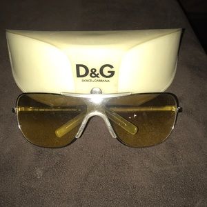 D&G yellow sporty sunglasses
